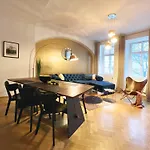 Apartament Charles Bridge Praga
