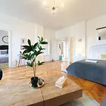 Charles Bridge Apartament *