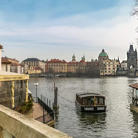 Apartment Charles Bridge