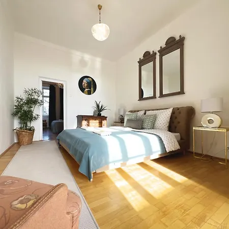 Charles Bridge Apartment