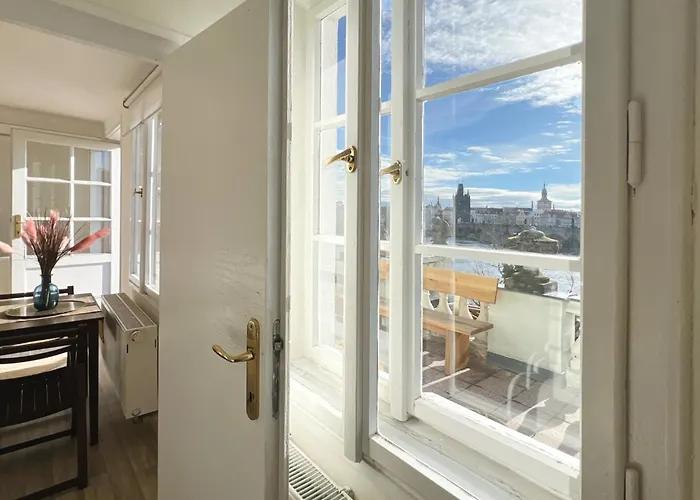 Apartman Charles Bridge