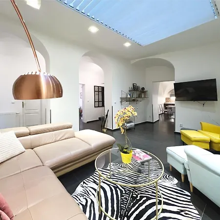 Charles Bridge Apartment