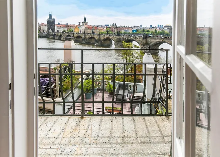Charles Bridge Прага